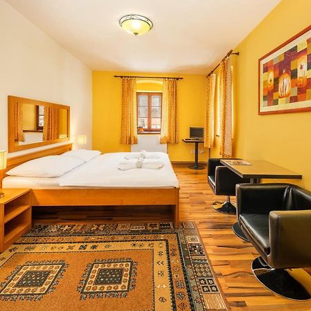 Hotel U Martina - Kocabka โรเช็มเบิร์ก นาด วัลตาวูว์ ภายนอก รูปภาพ