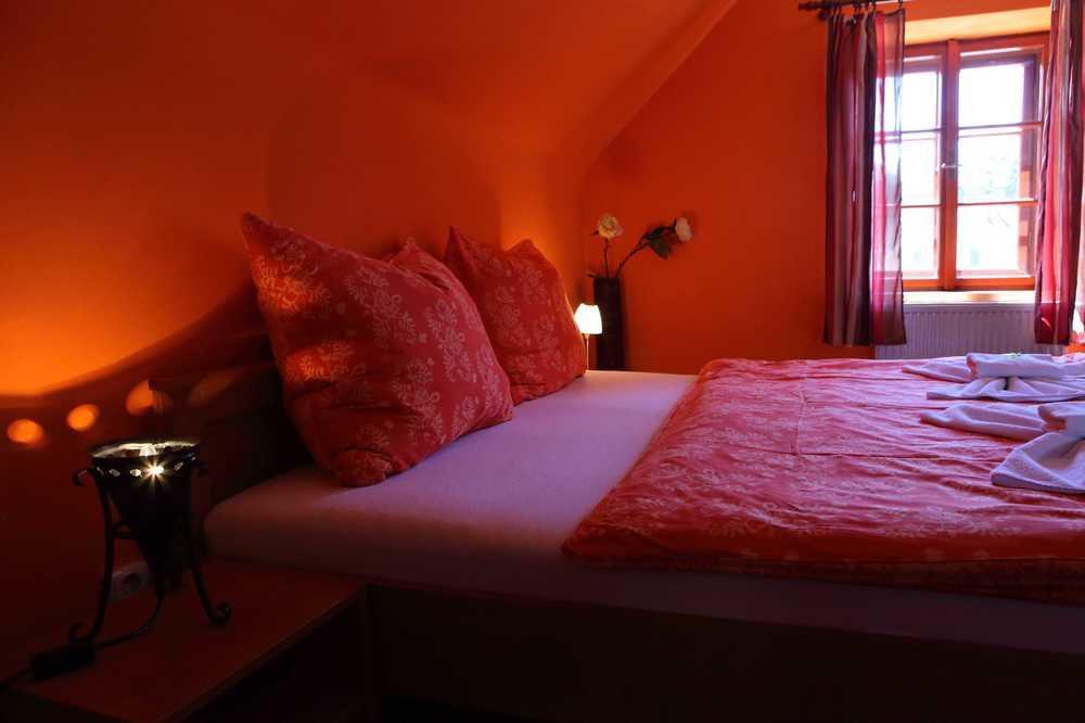 Hotel U Martina - Kocabka โรเช็มเบิร์ก นาด วัลตาวูว์ ภายนอก รูปภาพ