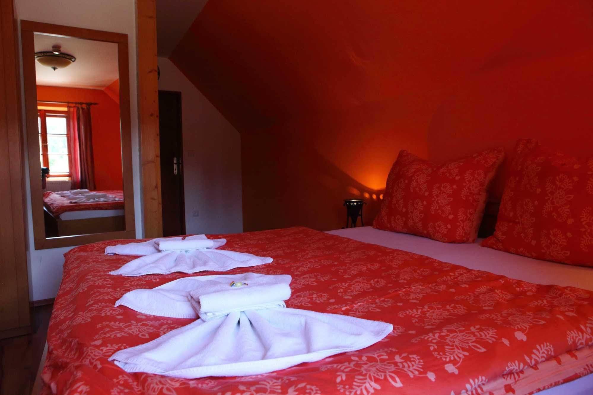 Hotel U Martina - Kocabka โรเช็มเบิร์ก นาด วัลตาวูว์ ภายนอก รูปภาพ