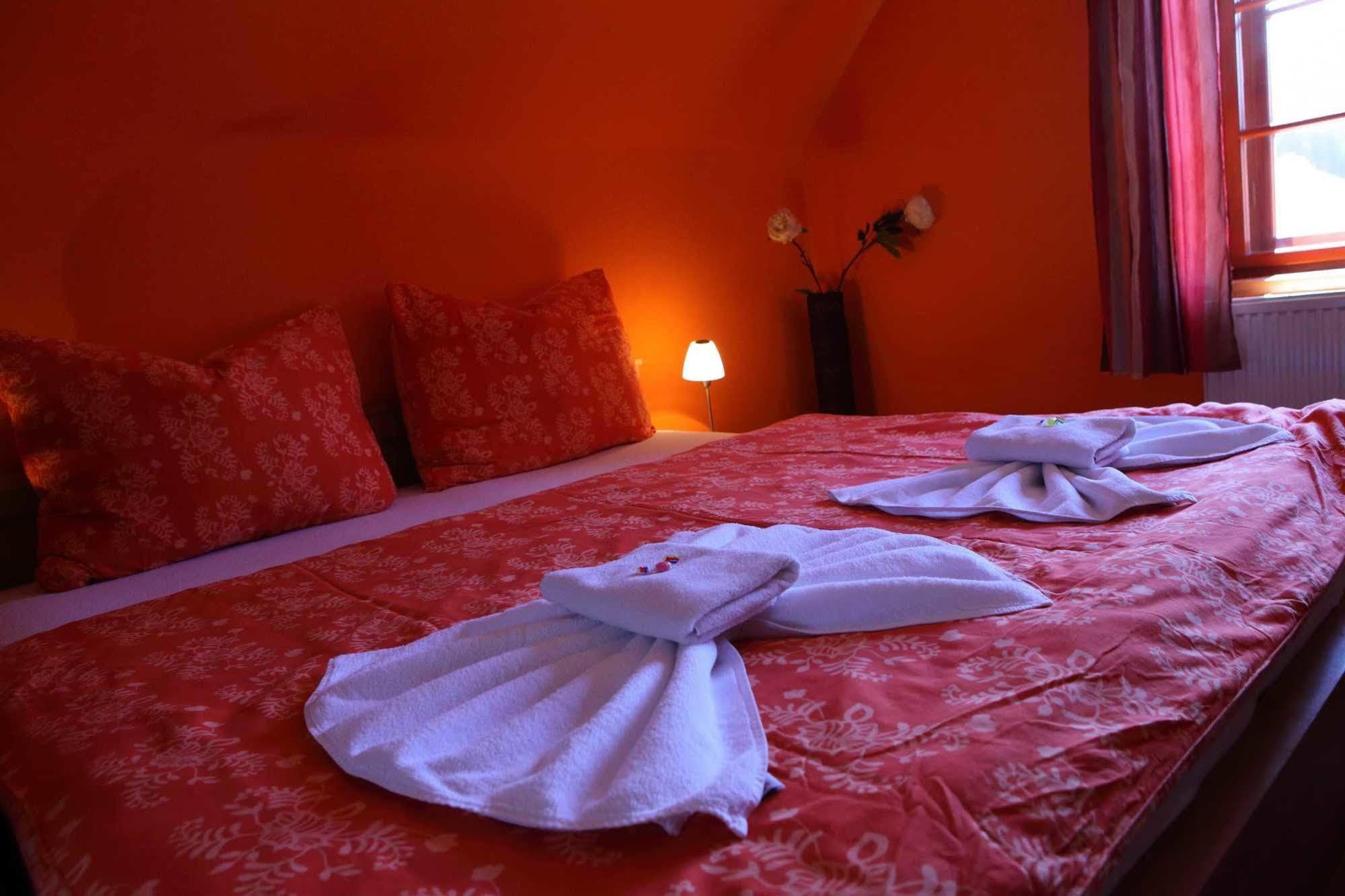 Hotel U Martina - Kocabka โรเช็มเบิร์ก นาด วัลตาวูว์ ภายนอก รูปภาพ