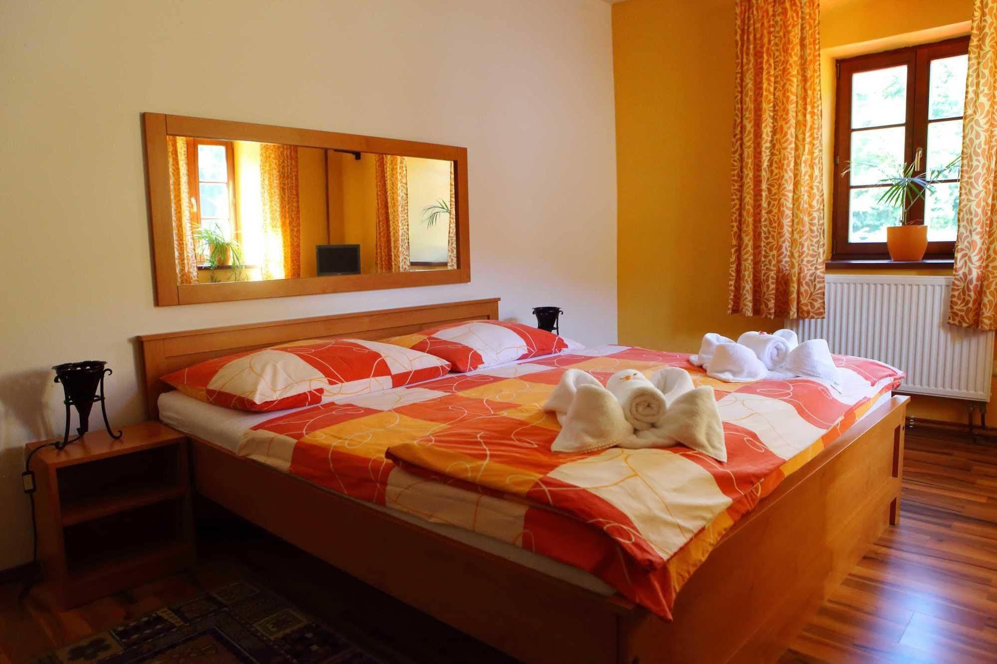 Hotel U Martina - Kocabka โรเช็มเบิร์ก นาด วัลตาวูว์ ภายนอก รูปภาพ