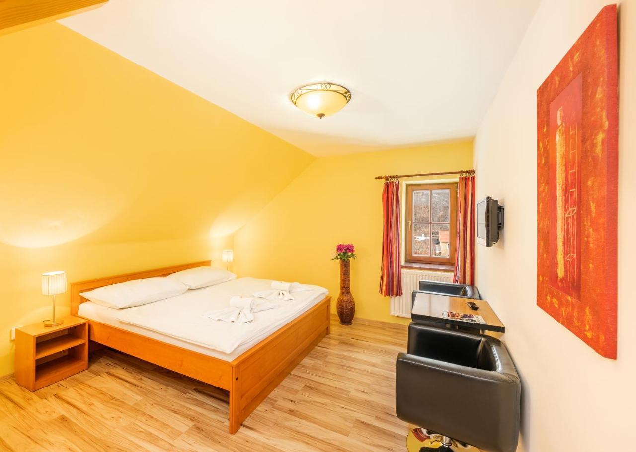 Hotel U Martina - Kocabka โรเช็มเบิร์ก นาด วัลตาวูว์ ภายนอก รูปภาพ